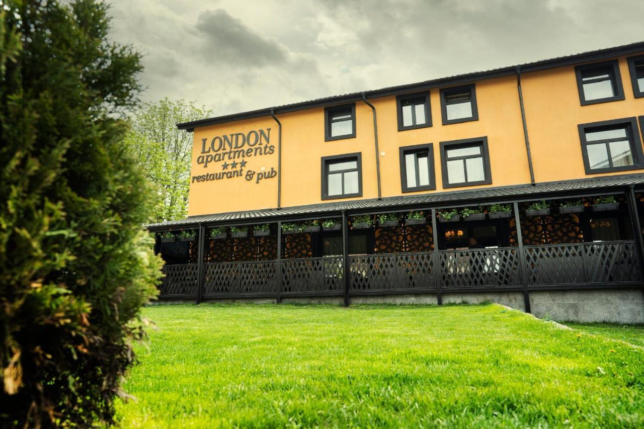 London Apartments 瓦斯卢伊 外观 照片